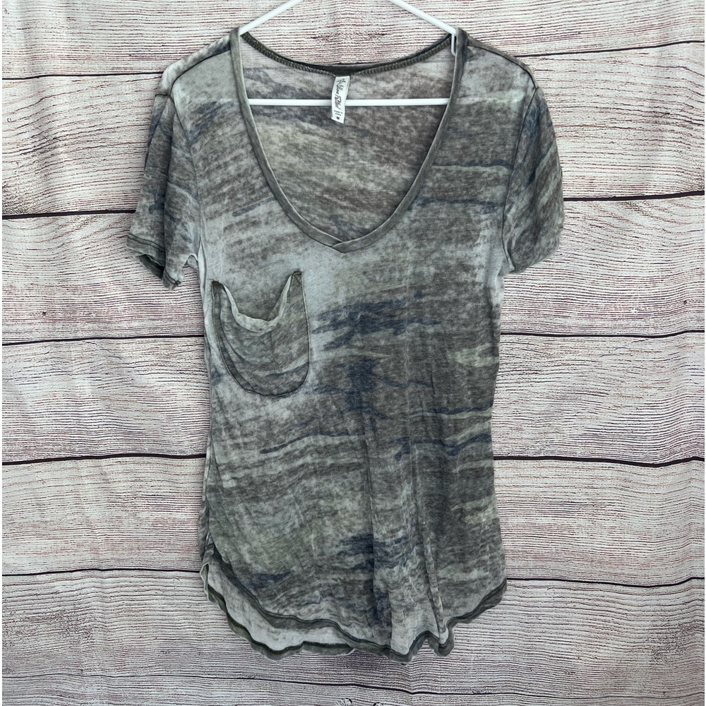 Camo Print acid wash sheer v neck top sz M